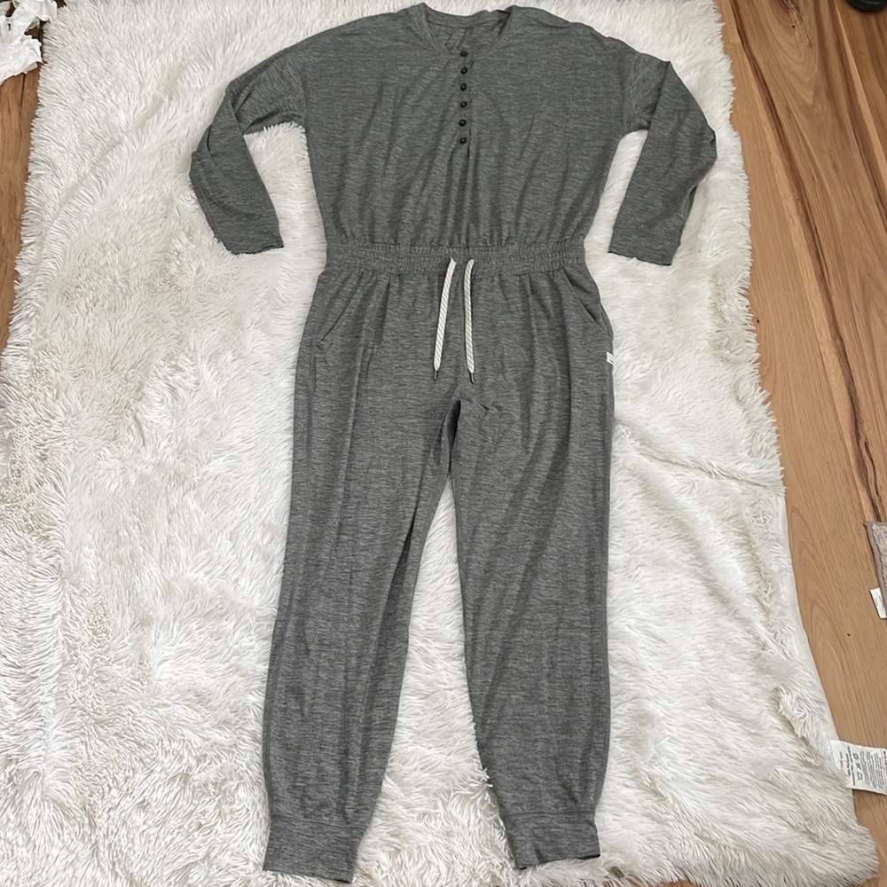 Vuori Lux Henley Jumpsuit Long Sleeve Heathered Grey Medium - Picture 3 of 11